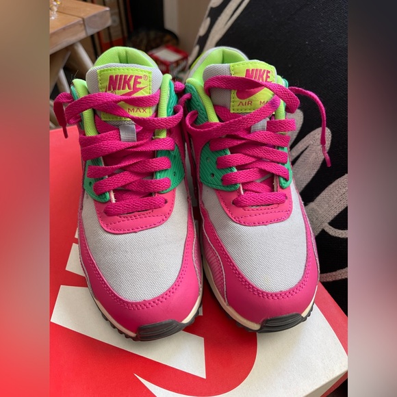 Nike Air Max! - Picture 2 of 6